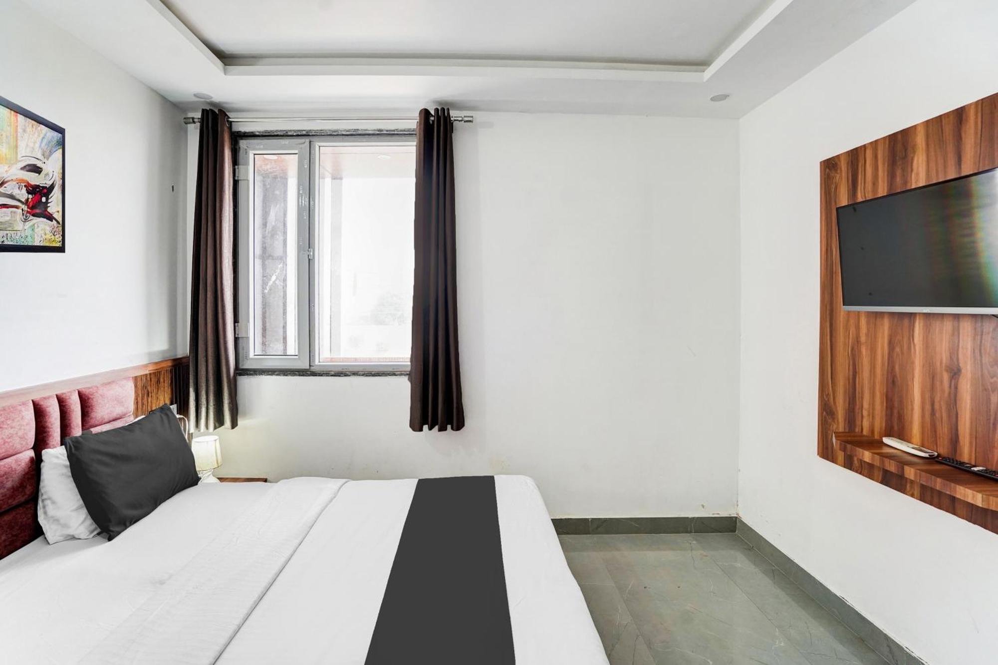 Super Hotel O Sunrakh Road Vrindavan Formerly Ganga Residency Exterior photo
